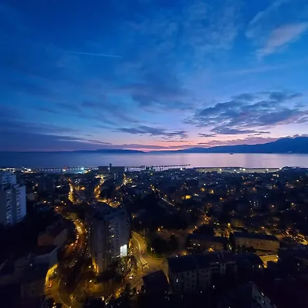 Sunflower Sky Apartament Rijeka